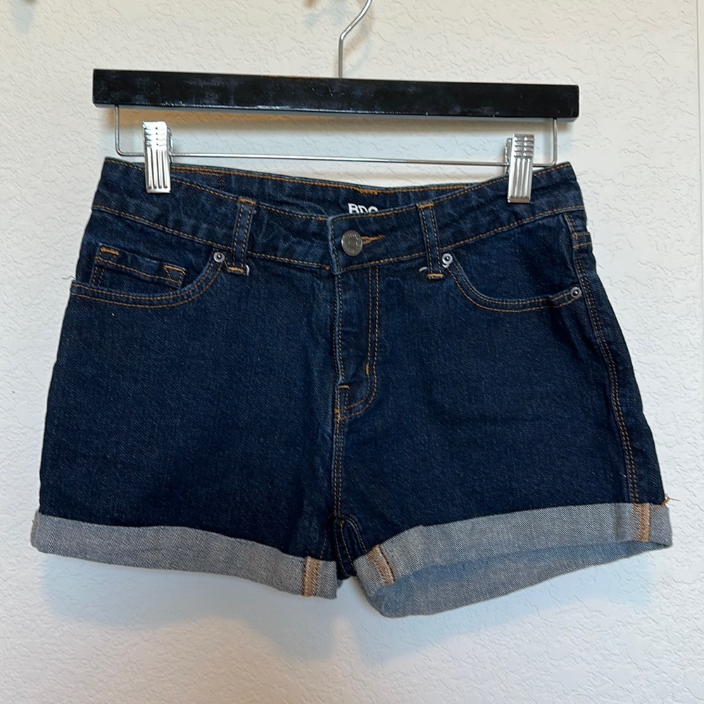 Cuffed denim shorts